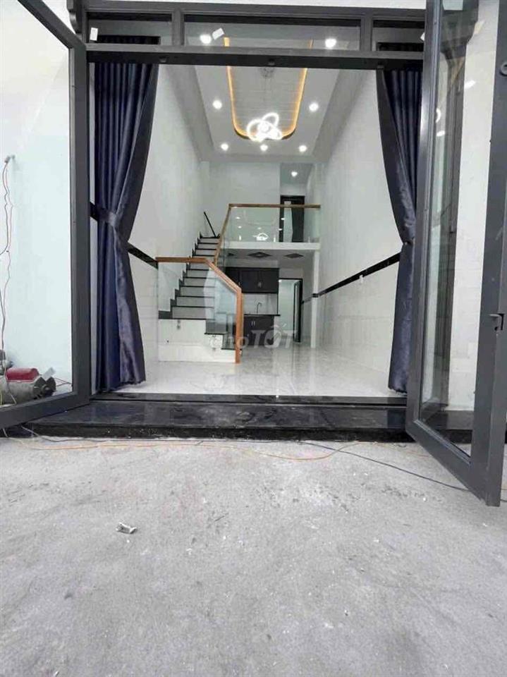 Nhà đẹp mới 60m2_đúc lửng,2p ngủ-Ngay Lê Văn Khương,