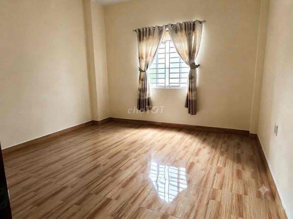Nhà đẹp 210m2_đúc 4 lầu,4p ngủ-Ngay Nguyễn Ảnh Thủ,Đường 10m thông