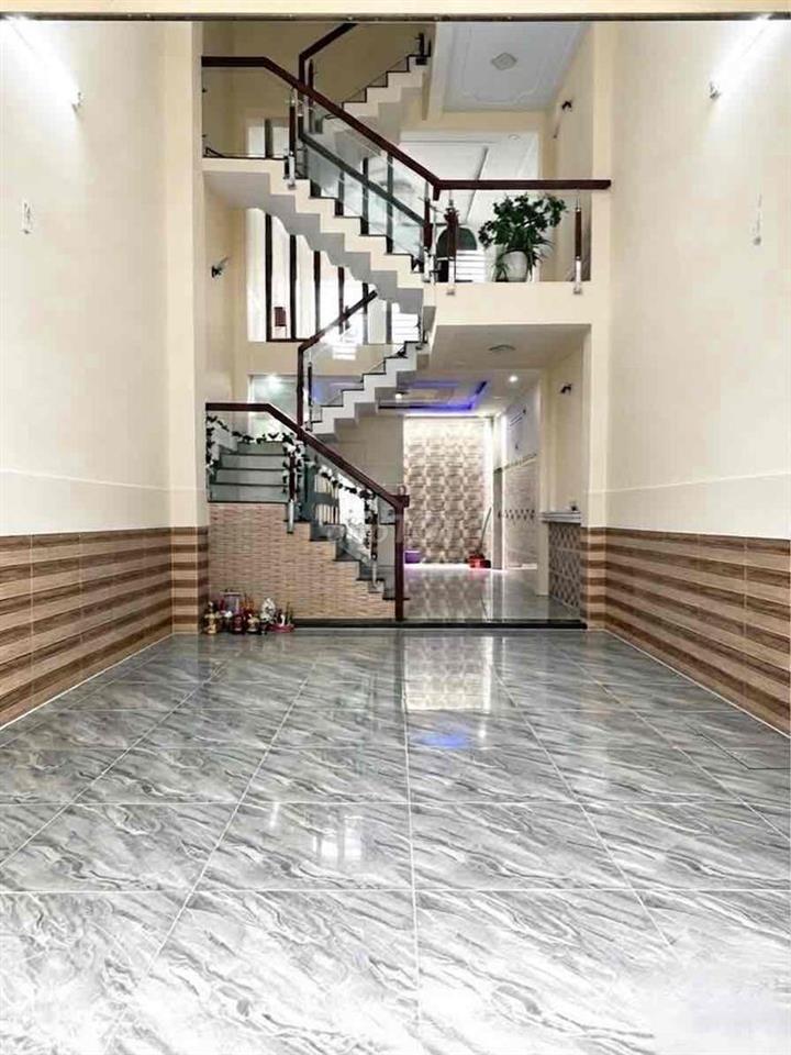 Nhà đẹp 210m2_đúc 4 lầu,4p ngủ-Ngay Nguyễn Ảnh Thủ,Đường 10m thông