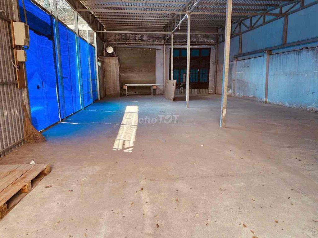 cho thuê nhà kho Xưởng 9x20m. sẵn điện 3 pha