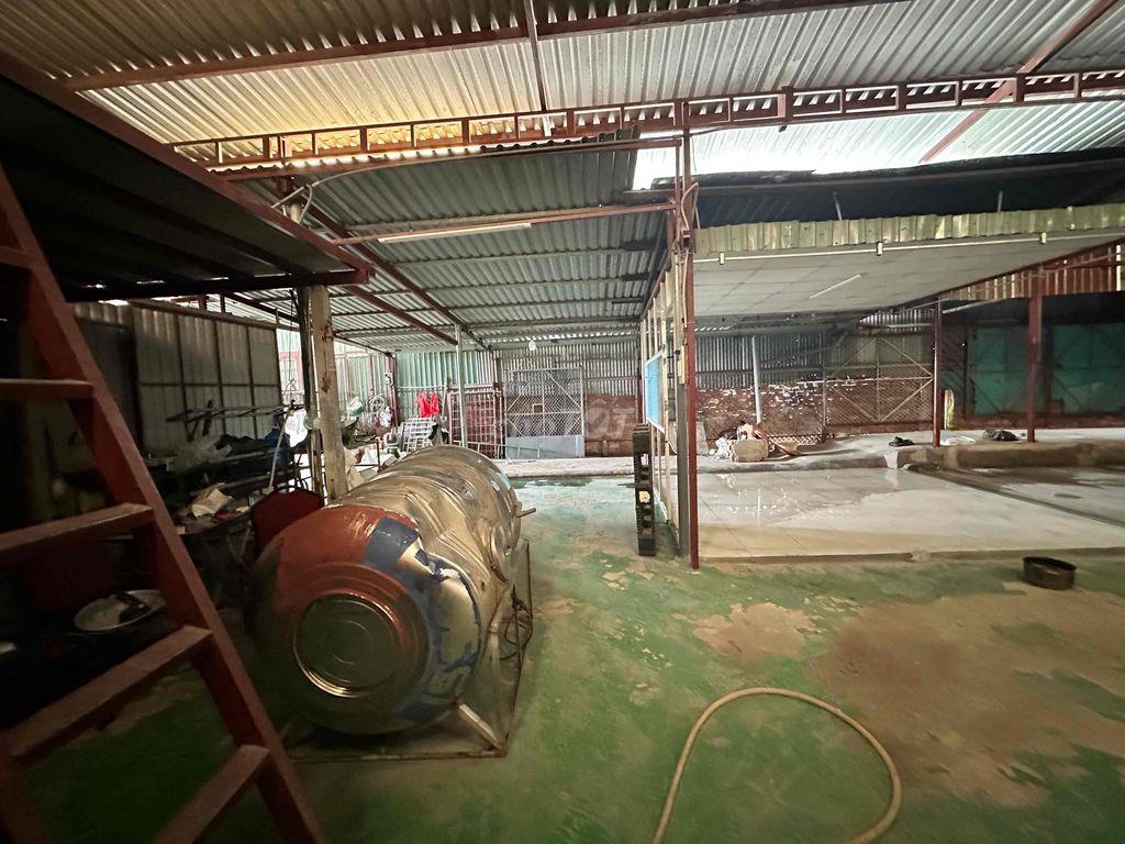 cho thuê kho 260m2 . đông hưng thuận 27