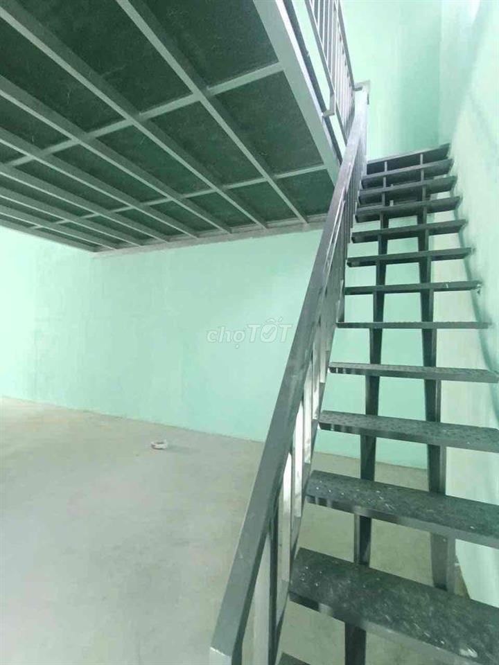 cho thuê nhà làm kho hoặc ở 5x20 có gác