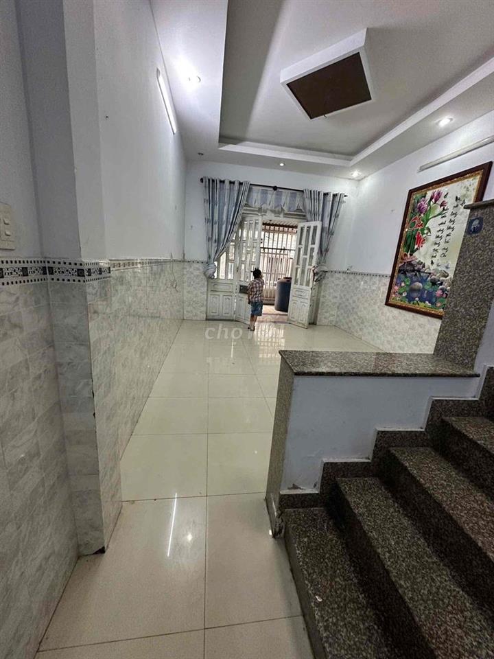 cho thuê nhà nguyên căn 3 phòng ngủ