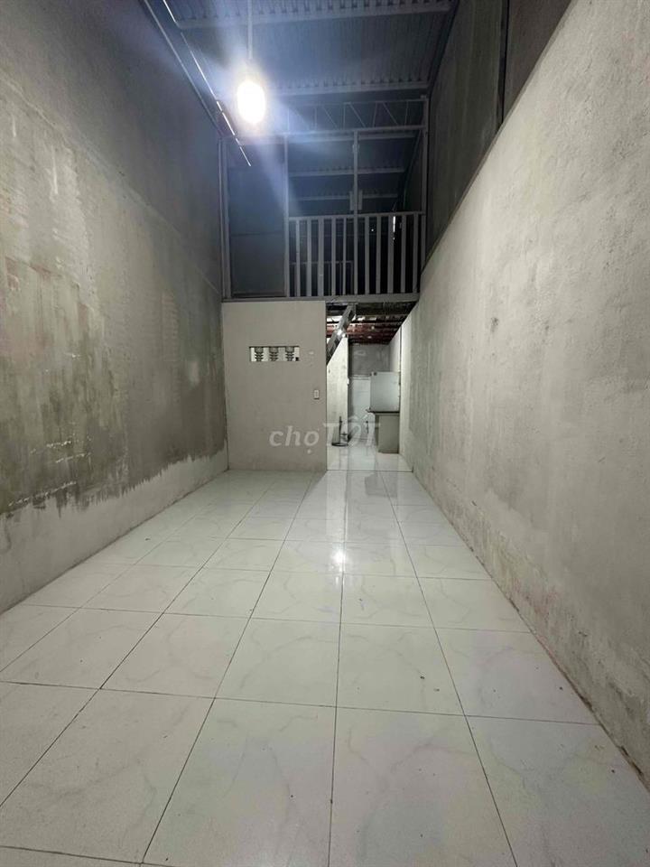 cho thuê nhà nguyên căn 3x12m có gác
