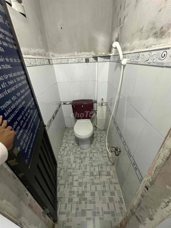 cho thuê nhà nguyên căn 3x12m có gác