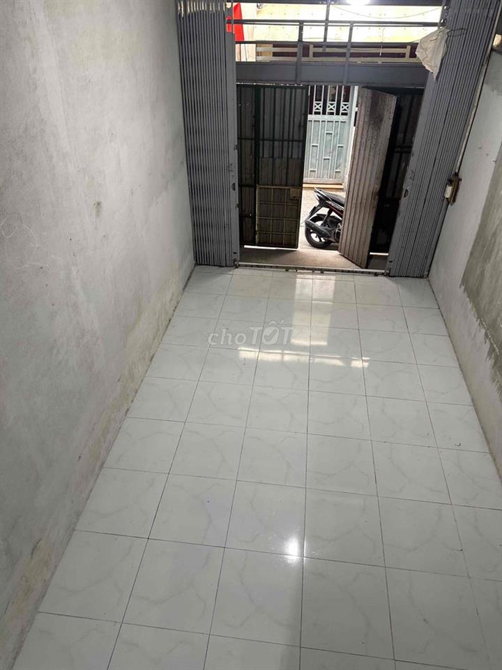 cho thuê nhà nguyên căn 3x12m có gác