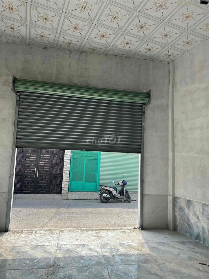 cho thuê nhà ở hoặc làm kho 4x8m có gác đúc giả.