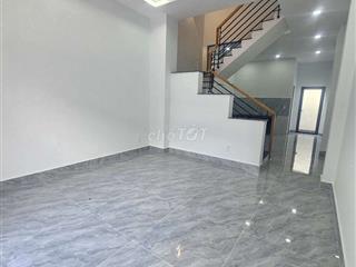 nhà mới xây 4pn5wc .cách chợ trần thị cờ 200m 