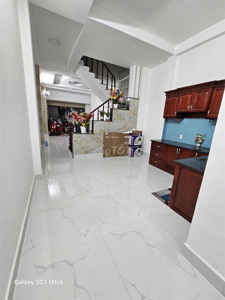 nhà mới gần hiệp thành city, 2pn 2wc 