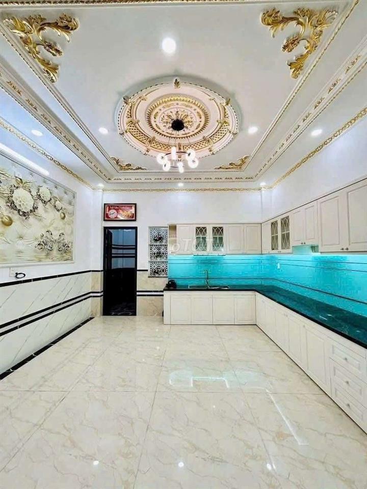nhà mới đẹp măt tiền có thanh máy phù hợp kd, spa,p khám, cty 7pn 8wc 