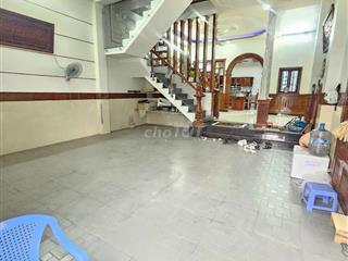 nhà mặt tiền nhánh ,phù hợp vừa ở , kd, vp,cty, vv.7p