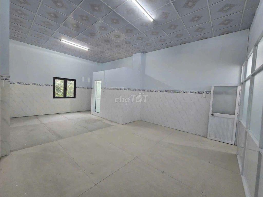 nhà mới phù hợp sx,gia công,kho, may, vp, .5 ×25m