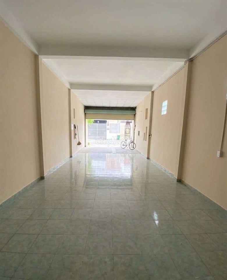 nhà mặt tiền hiêp thành,trêt trống suốt phù hợp kinh doanh ,3pn
