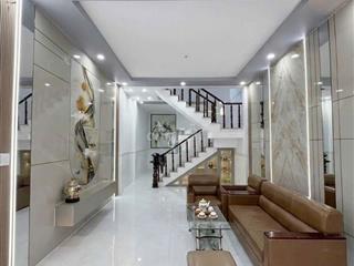 nhà mới như hình 3pn 2wc .gần chợ thiếc lê văn khương