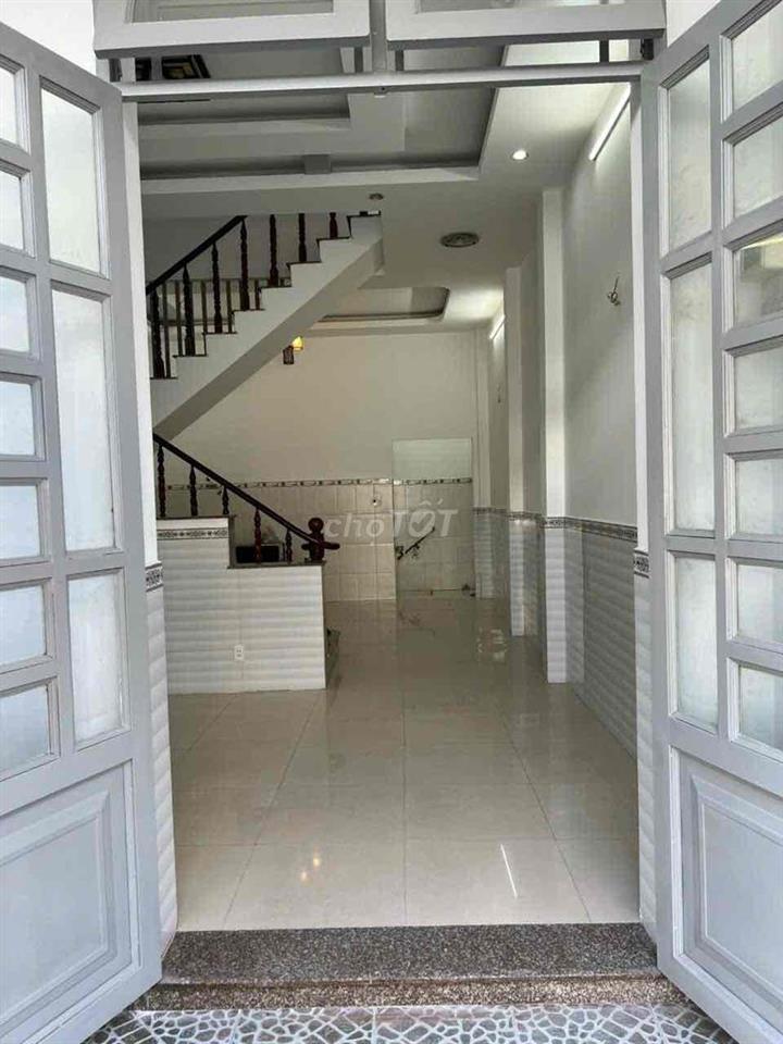 nhà nguyên căn cho thuê đường Trương Thị Hoa quận 12
