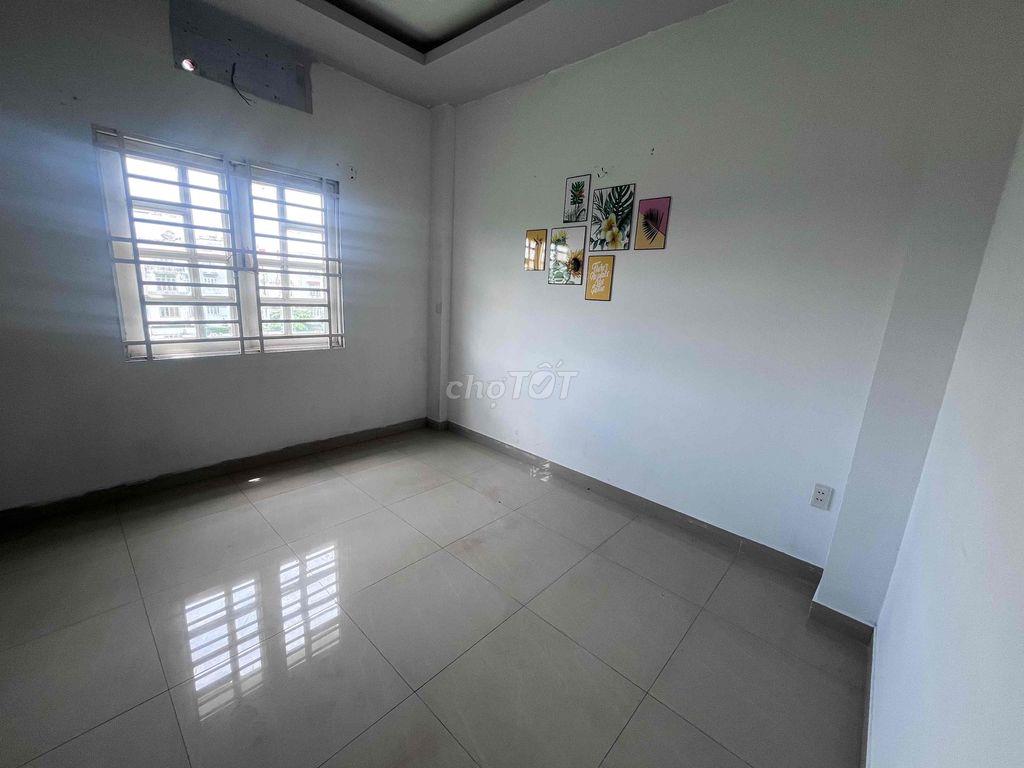 CHO THUÊ NHÀ NGUYÊN CĂN 250m2, D.27 LÊ THỊ RIÊNG 18 TRĐ