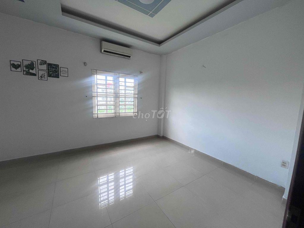 CHO THUÊ NHÀ NGUYÊN CĂN 250m2, D.27 LÊ THỊ RIÊNG 18 TRĐ