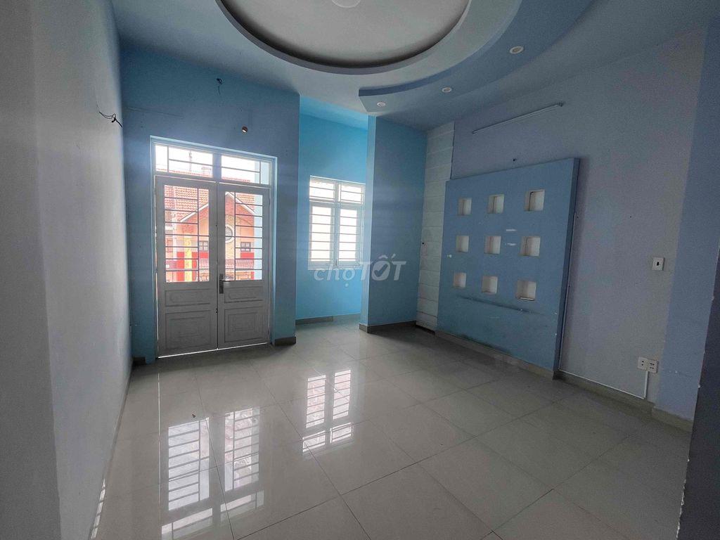 CHO THUÊ NHÀ NGUYÊN CĂN 250m2, D.27 LÊ THỊ RIÊNG 18 TRĐ