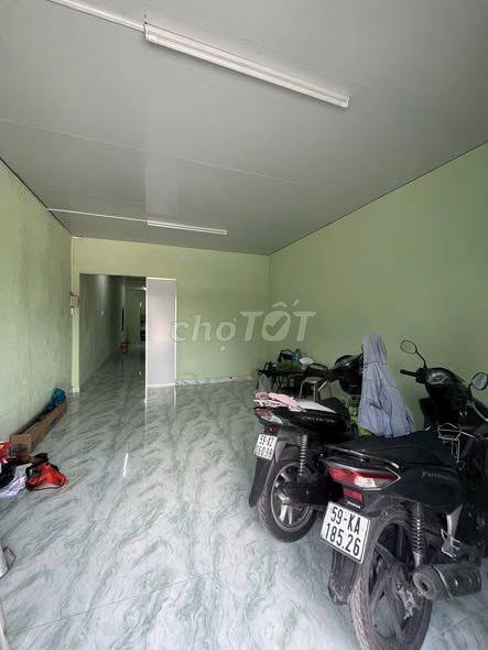 CHO THUÊ NHÀ CẤP 4 SÁT CẦU SẮT AN PHÚ ĐÔNG VƯỜN LÀI QUẬN 12