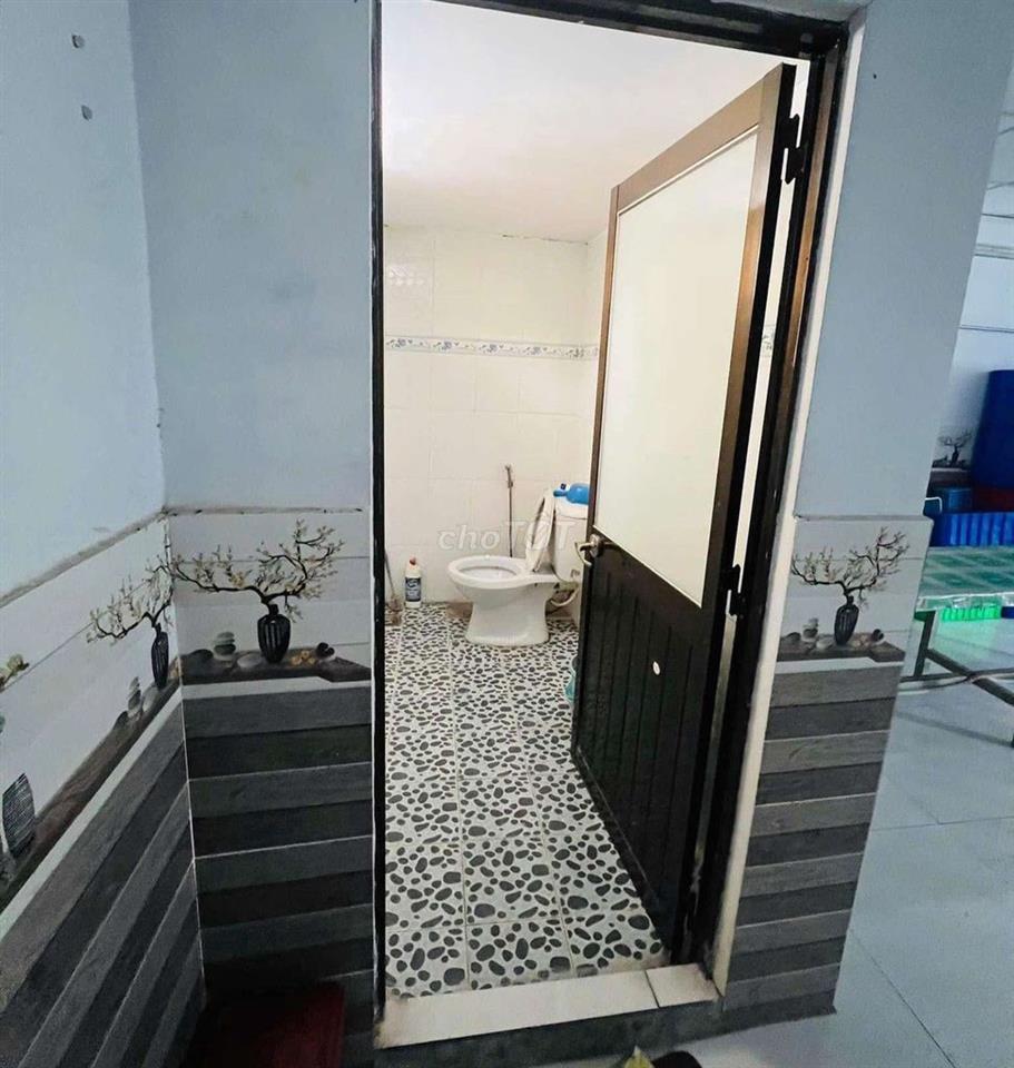 Nhà kho rẻ🪴6x25, Đúc suốt, 2ph ,2WC,Hẻm to🪴Có điện 3pha🪴 HiệpThành Q12