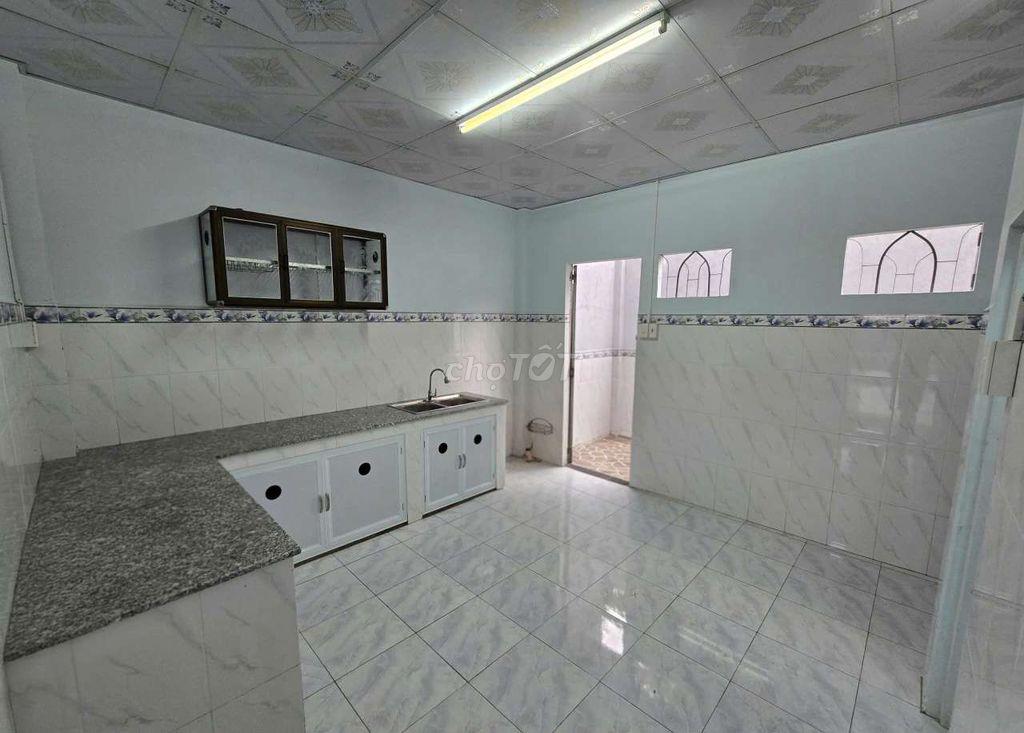5*20/ đúc lửng/hẻm xe tải nguyễn ảnh thủ gần ngã tư nc đá 