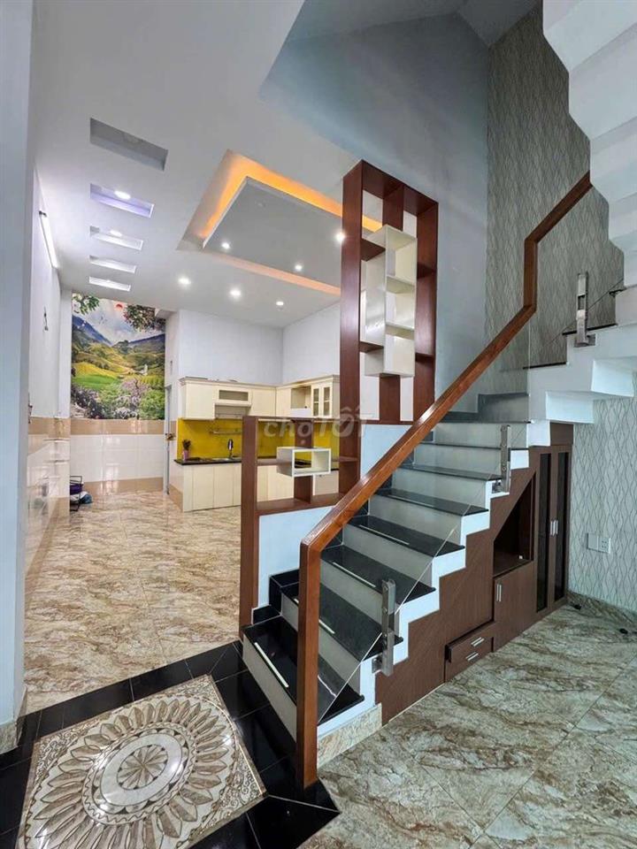 HẺM 551 LÊ VĂN KHƯƠNG 2LẦU/4*18