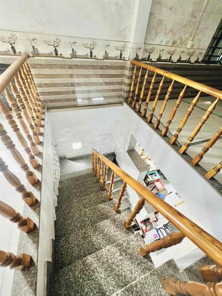 Cho thuê kho xưởng 150m2 - 2PN - 2WC - Xe tải vào tận nơi - Quận 12