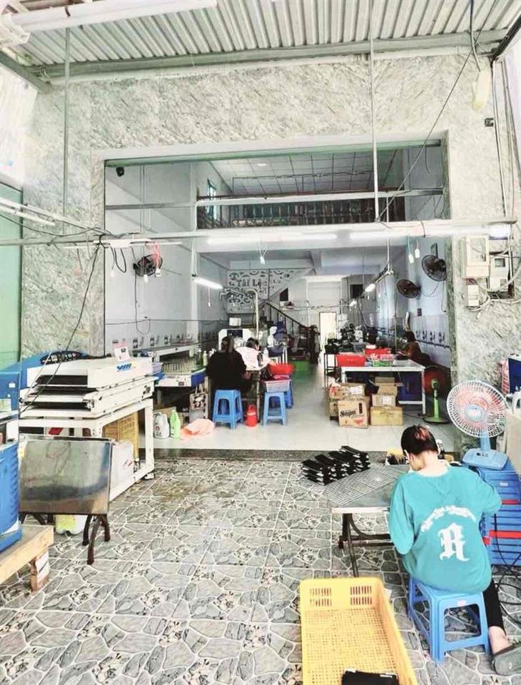 Cho thuê kho xưởng 150m2 - 2PN - 2WC - Xe tải vào tận nơi - Quận 12