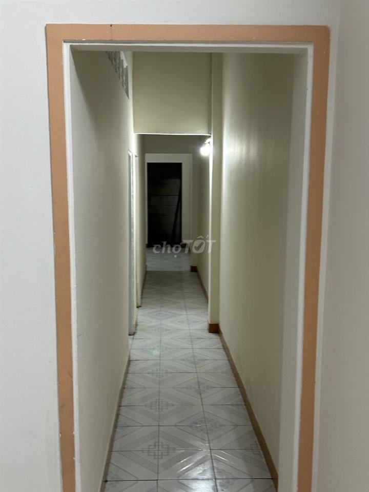Cho thuê nhà nguyên căn 70m2, hẻm Trường Chinh.
