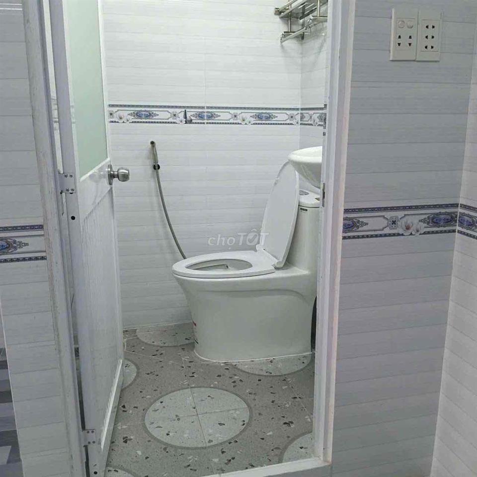 nhà cho thuê tl 19 gần cầu vượt gã tư ga