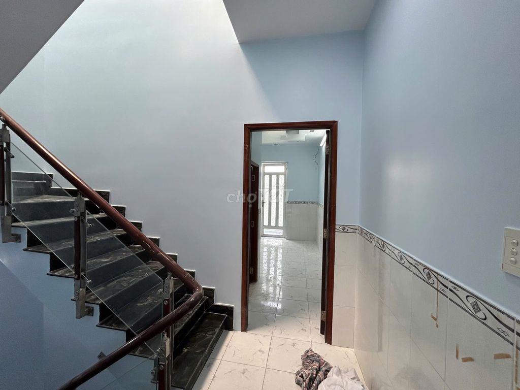 Chính Chủ cần thuê nhà nguyên Căn - Nhà mới sơn sửa đẹp 
