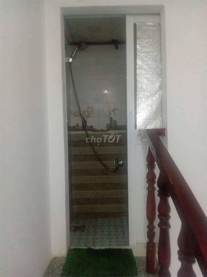 Cho thuê nhà mặt tiền đường Thới An 12