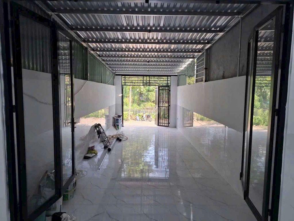 Nhà nguyên căn 4x30. Mt TL 37. 3 P ngủ. giá 10tr 