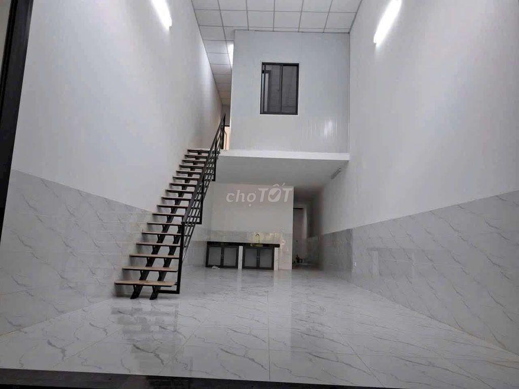 Nhà nguyên căn 4x30. Mt TL 37. 3 P ngủ. giá 10tr 