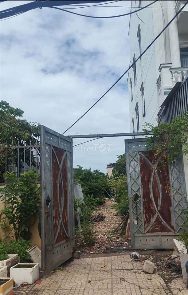 Đất mặt tiền đường thạnh Lộc 37. 7x59m. 7,5tỷ thương lượng 