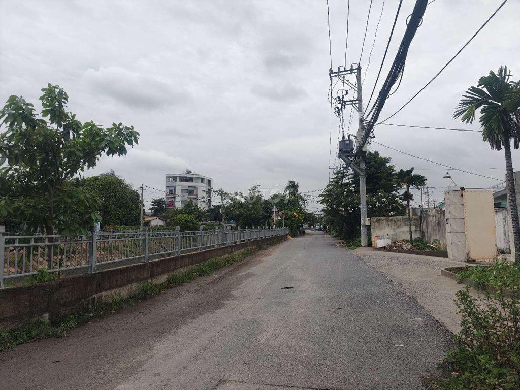 Đất 5x19,5m. thổ cư 93,8m. đường xe hơi. tx52 . 3tỷ7 