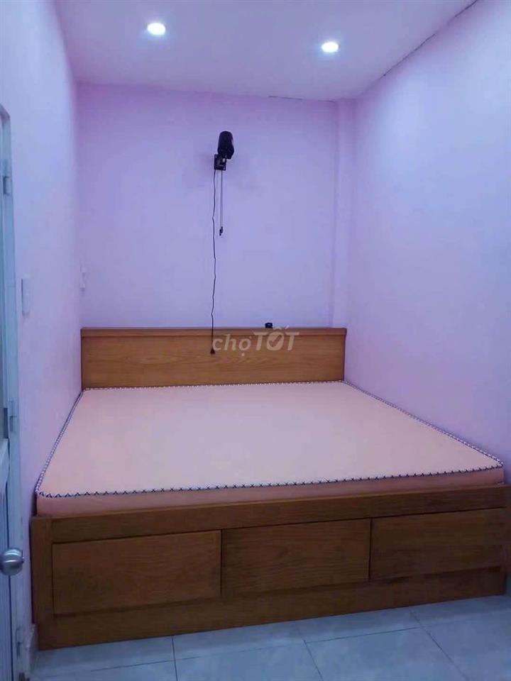 Cho thuê nhà nguyên căn ngay chợ thạnh Xuân. q12. 6tr 1 tháng 