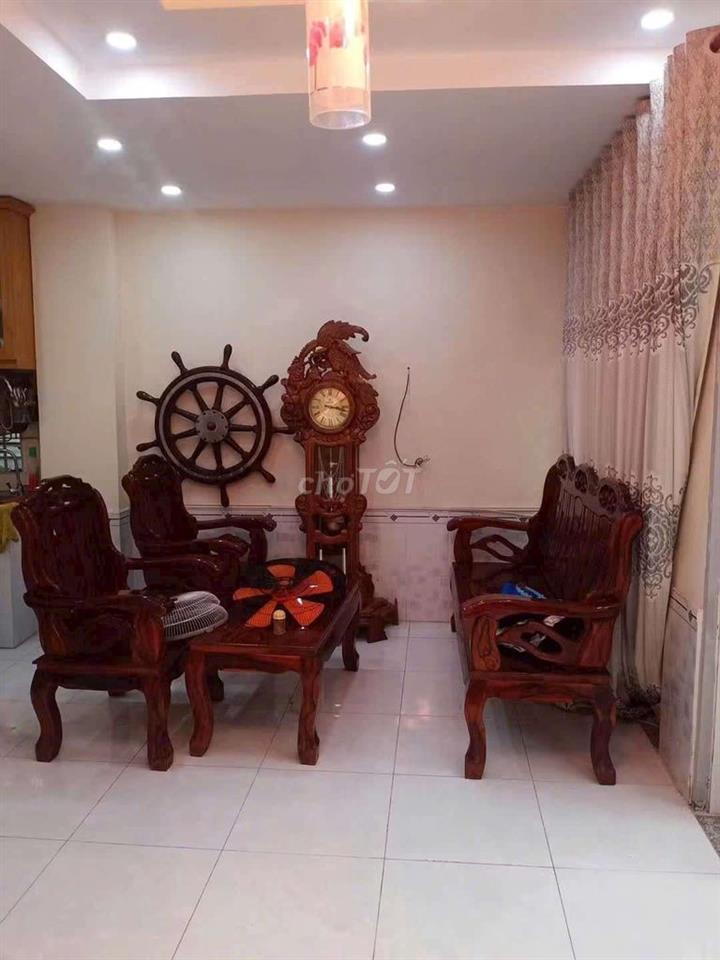 Cho thuê nhà nguyên căn ngay chợ thạnh Xuân. q12. 6tr 1 tháng 
