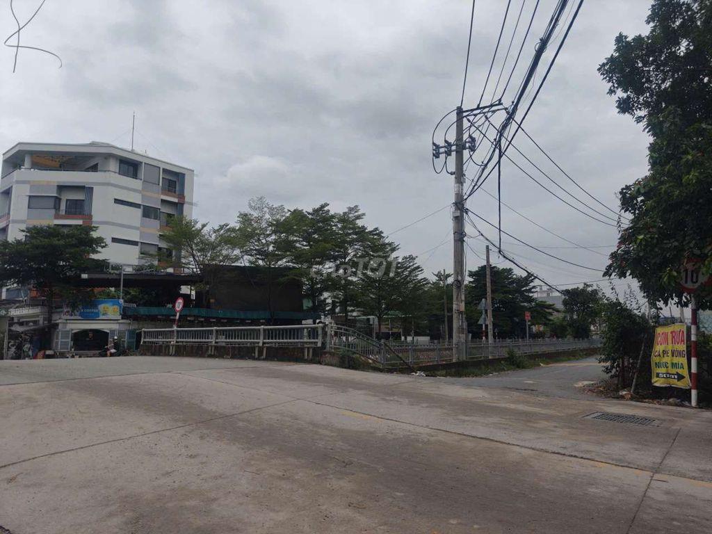 cho thuê nhà mặt tiền đường thạnh Xuân 52. 5x14m. 6tr 1 tháng 