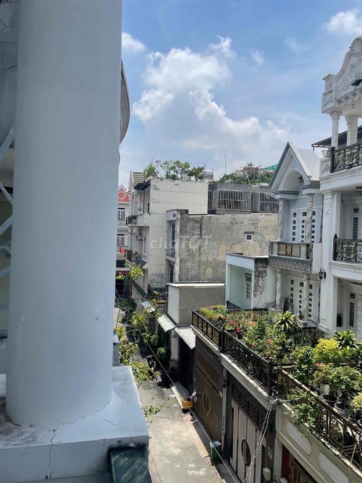 nhà cho thuê 4pn 5wc  rộng rãi phù hợp làm văn phòng hoặc kinh doanh