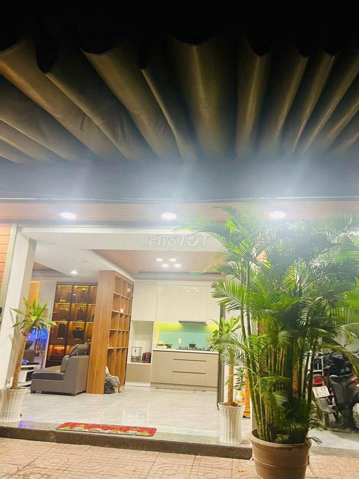BÁN NHÀ GÓC 2 MẶT TIỀN