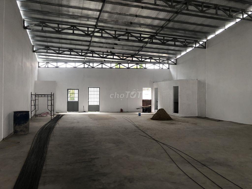 Cho thuê nhà kho mới xây 430m2 Hà Huy Giáp, ngã tư Ga Quận 12