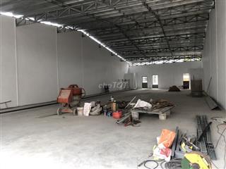 Cho thuê nhà kho mới xây 400m2 Hà Huy Giáp, ngã tư Ga Quận 12