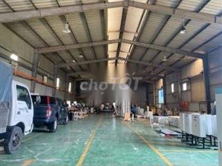 Cho thuê kho xưởng giá tốt 1250m2 cách ngã tư Ga 1,5km