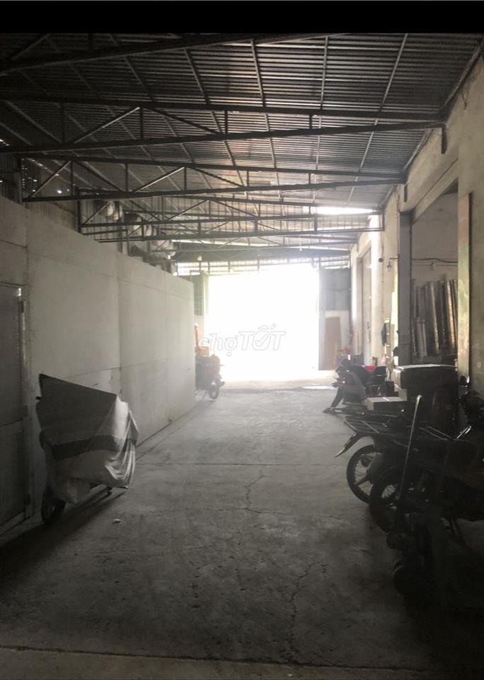 Cho thuê kho bãi 800m2 đường container, gần ngã tư Ga Quận 12