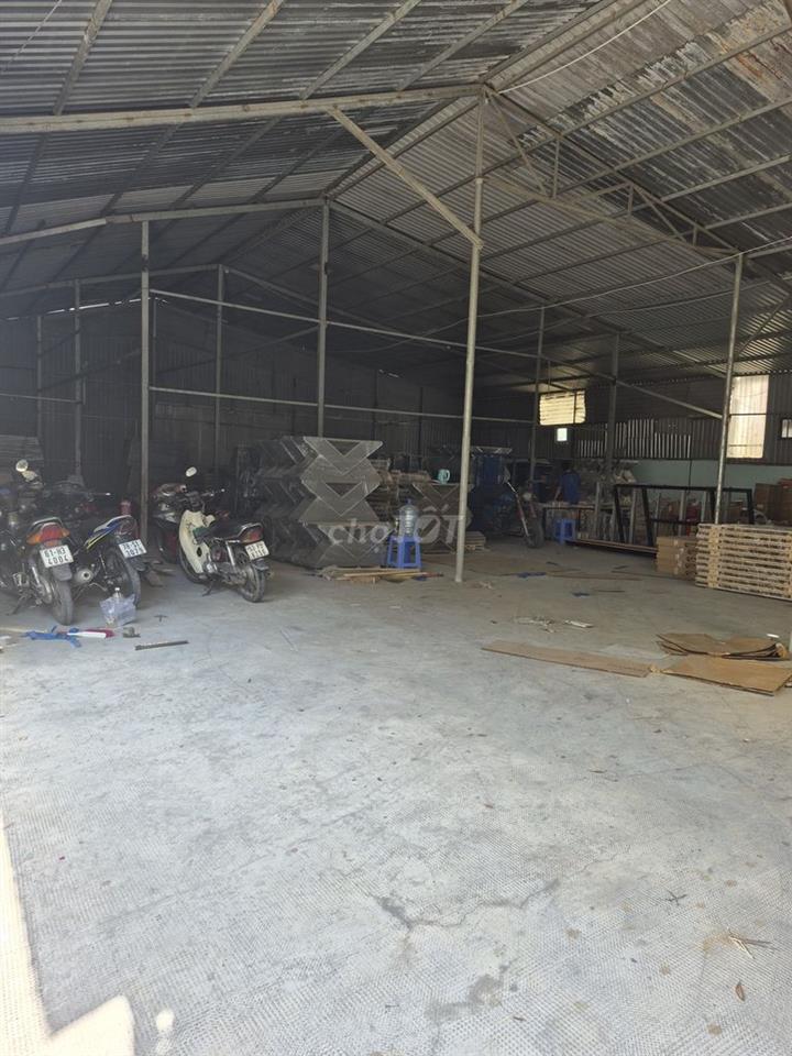 Cho thuê cụm kho xưởng giá tốt 700m2, 1000m2
