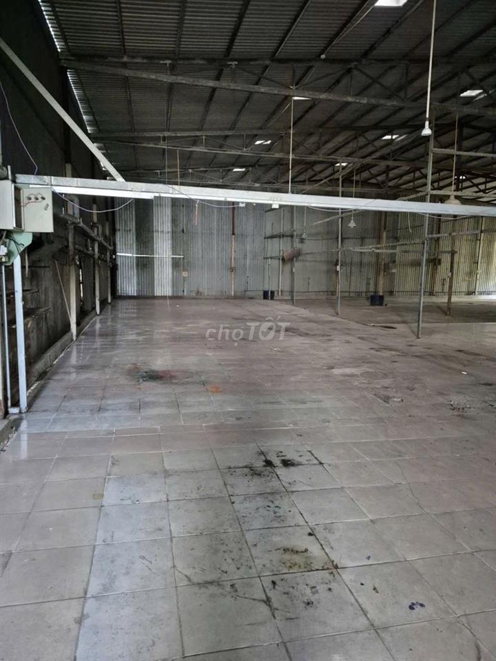 Cho thuê cụm kho xưởng giá tốt 700m2, 1000m2