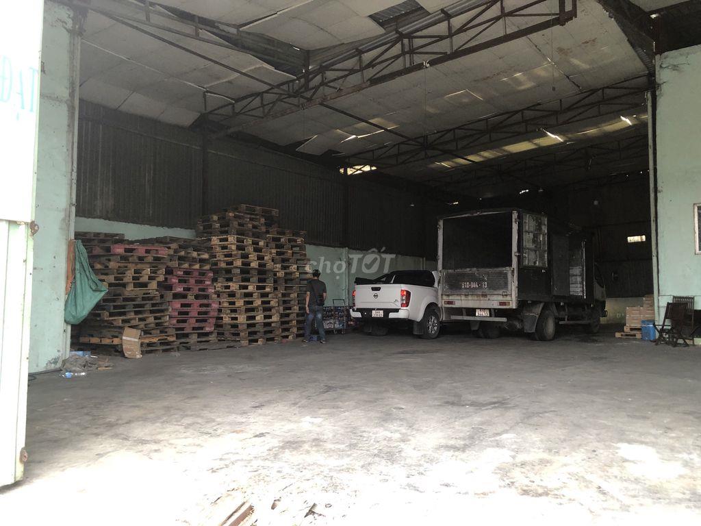 Cho thuê kho xưởng 400m2 gần ngã tư Ga Quận 12