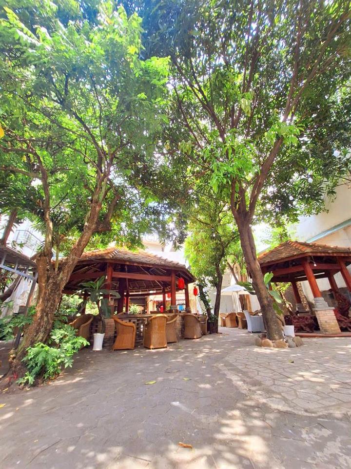 Cho thuê mặt bằng diện tích lớn mặt tiền Phan Văn Hớn 1000m2