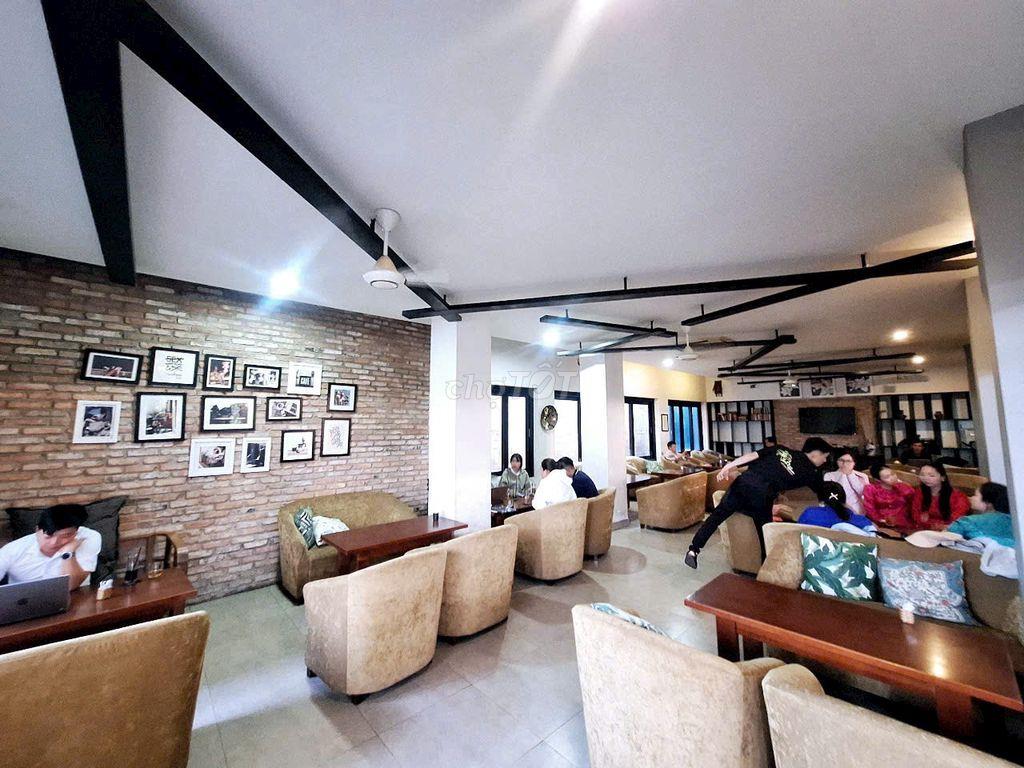 Cho thuê mặt bằng diện tích lớn mặt tiền Phan Văn Hớn 1000m2